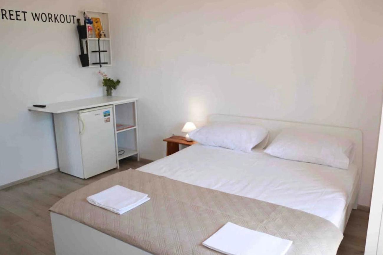 Apartments By The Sea Grebastica, Sibenik - 4881 Baselovici Pokój zdjęcie